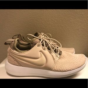 Nude Nike Tennis Shoes (size 6.5)